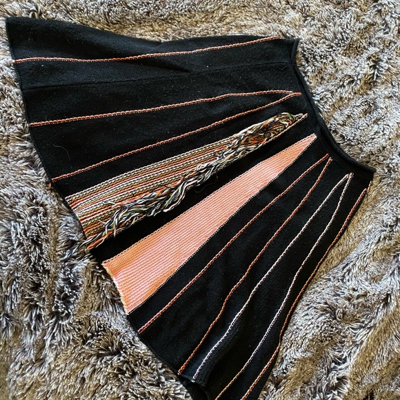 BCBGMAXAZRIA poncho - Picture 2 of 3